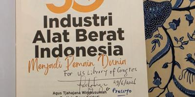 Agus Tjahajana W Buka Diplomasi Keilmuan Mendunia, Tambah Koleksi Buku di US Library of Congress